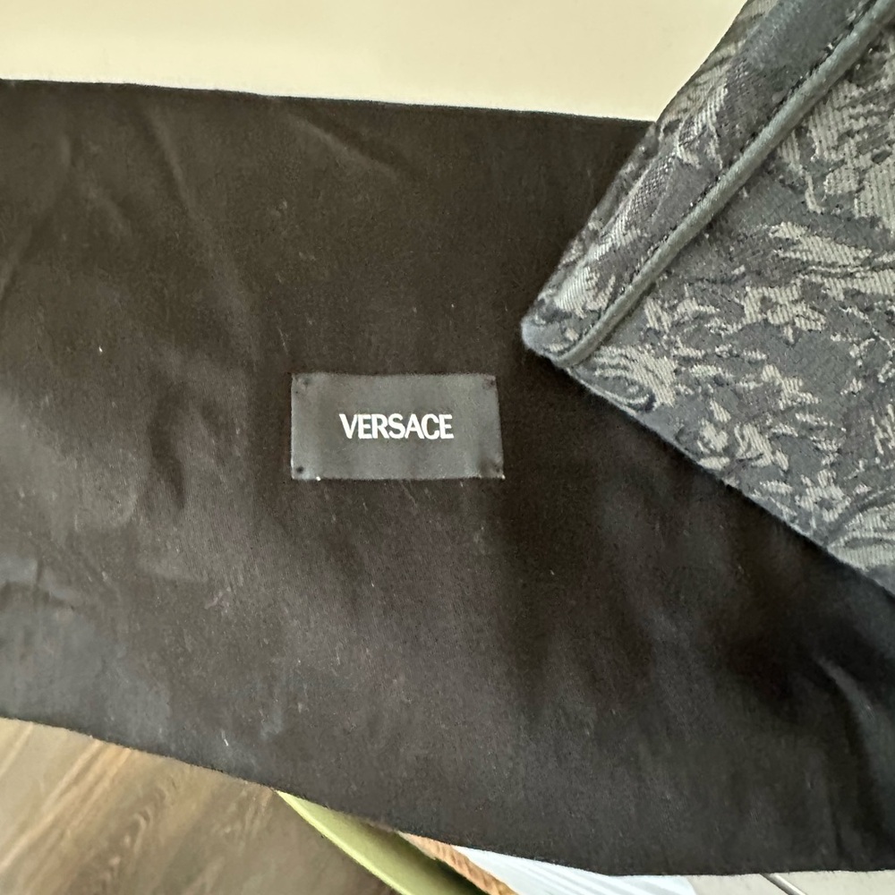 Versace Gray Floral Patterned Fabric - Picture 6 of 11